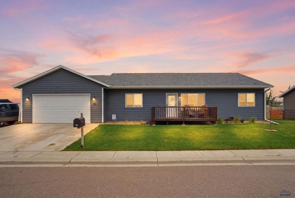155 N WILDER BLVD, Hermosa, SD 57744