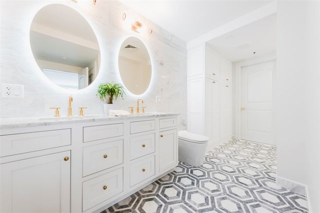 10 Brown & Howard Wharf 101, Newport, RI 02840