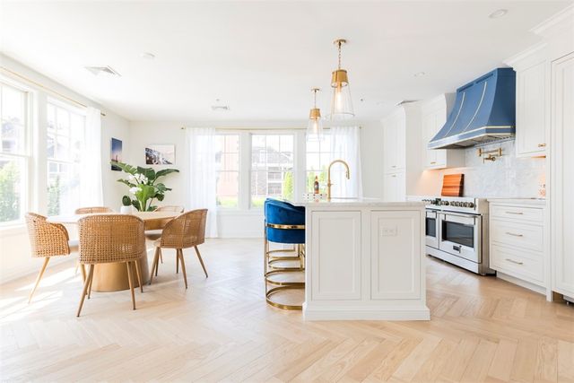 10 Brown & Howard Wharf 101, Newport, RI 02840