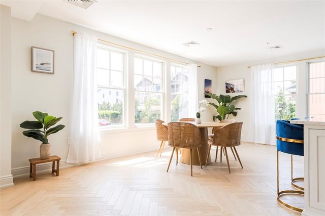 10 Brown & Howard Wharf 101, Newport, RI 02840