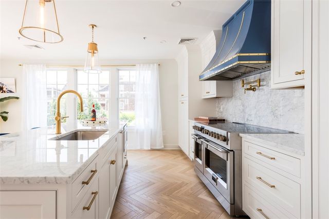 10 Brown & Howard Wharf 101, Newport, RI 02840