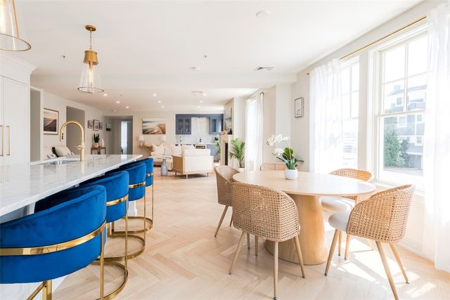 10 Brown & Howard Wharf 101, Newport, RI 02840