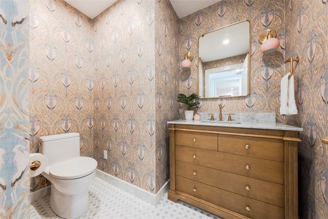 10 Brown & Howard Wharf 101, Newport, RI 02840