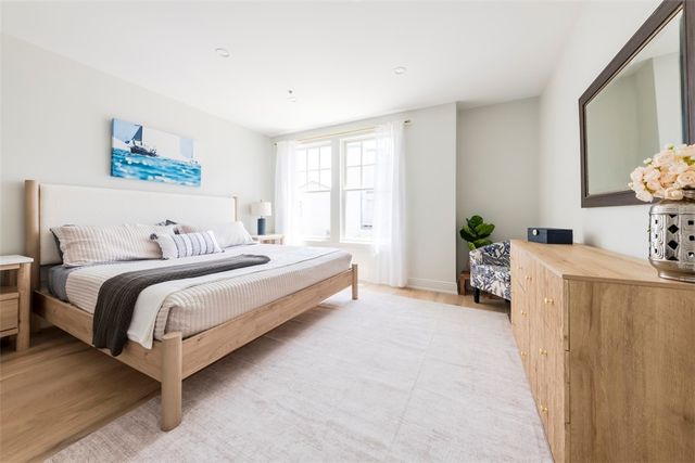 10 Brown & Howard Wharf 101, Newport, RI 02840