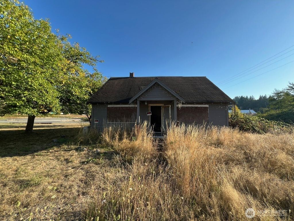 109 NW Laurel Street, Winlock, WA 98596
