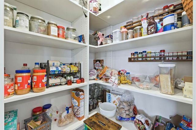 1032 Arthur Heights Drive, Fort Wayne, IN 46818