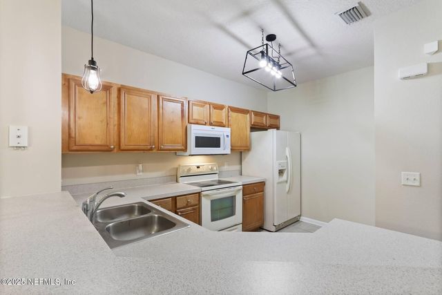 3750 SILVER BLUFF Boulevard, 2207, Orange Park, FL 32065