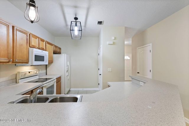 3750 SILVER BLUFF Boulevard, 2207, Orange Park, FL 32065