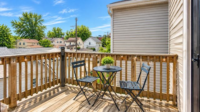 3636 N Hermitage Avenue 2, Chicago, IL 60613