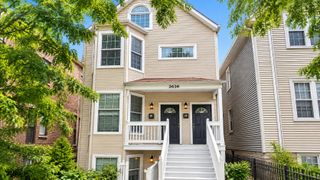 3636 N Hermitage Avenue 2, Chicago, IL 60613