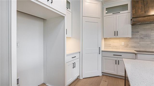 115 Teton Ridge, Lake Winnebago, MO 64034