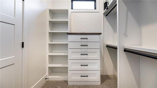 115 Teton Ridge, Lake Winnebago, MO 64034