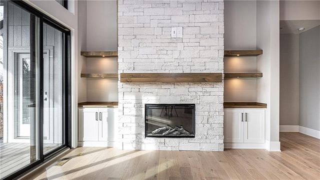 115 Teton Ridge, Lake Winnebago, MO 64034