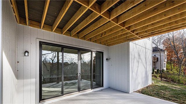 115 Teton Ridge, Lake Winnebago, MO 64034