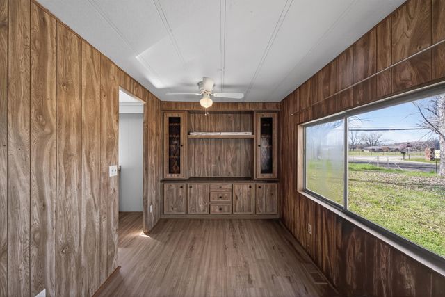 21133 Ronald Street, Anderson, CA 96007