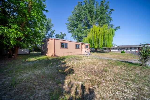 21133 Ronald Street, Anderson, CA 96007