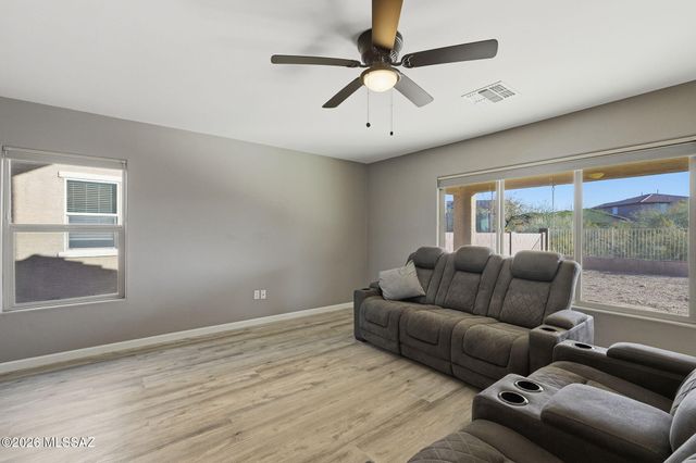 9483 S Crowley Brothers Drive, Tucson, AZ 85747