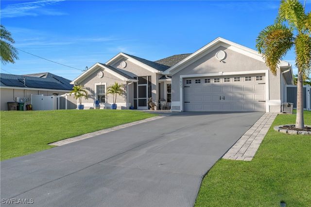 1021 NE 32nd ST, Cape Coral, FL 33909