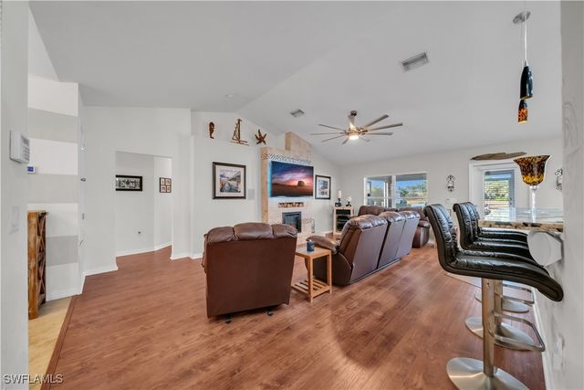 1021 NE 32nd ST, Cape Coral, FL 33909