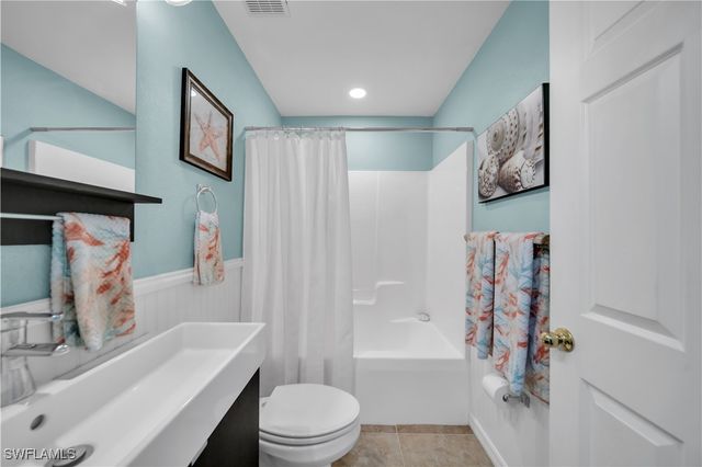 1021 NE 32nd ST, Cape Coral, FL 33909