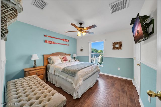 1021 NE 32nd ST, Cape Coral, FL 33909