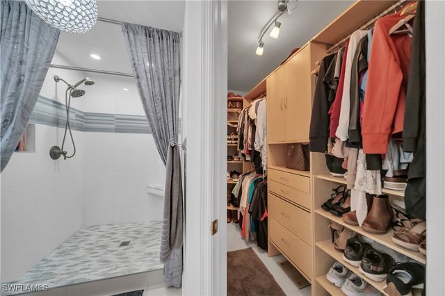 1021 NE 32nd ST, Cape Coral, FL 33909