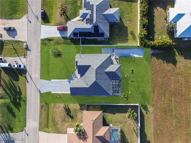 1021 NE 32nd ST, Cape Coral, FL 33909