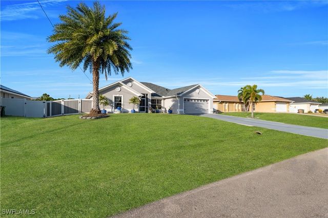 1021 NE 32nd ST, Cape Coral, FL 33909