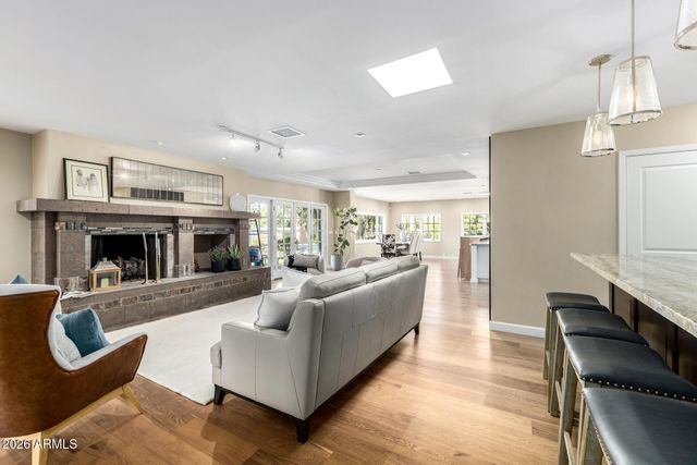 11832 N OAKHURST Way, Scottsdale, AZ 85254