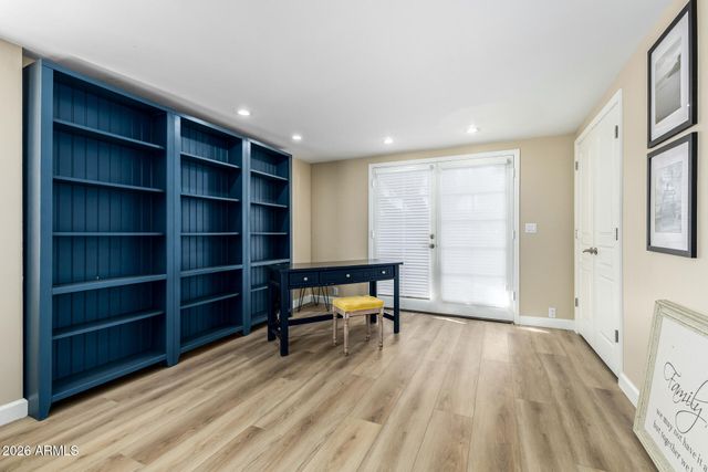 11832 N OAKHURST Way, Scottsdale, AZ 85254