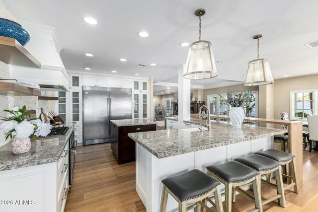 11832 N OAKHURST Way, Scottsdale, AZ 85254