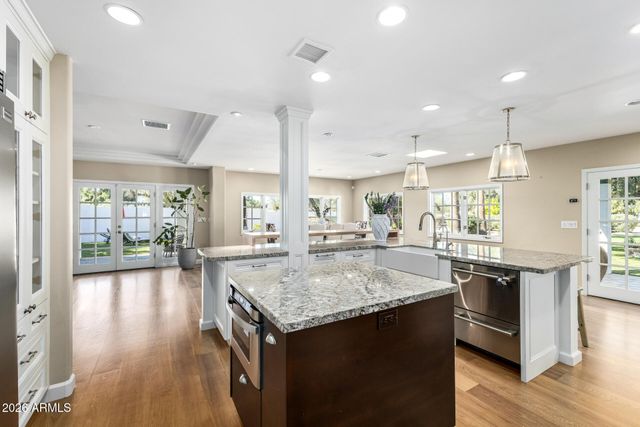 11832 N OAKHURST Way, Scottsdale, AZ 85254