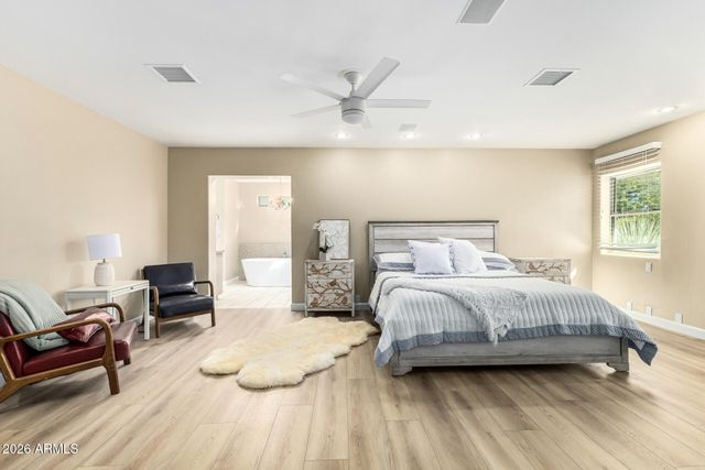 11832 N OAKHURST Way, Scottsdale, AZ 85254