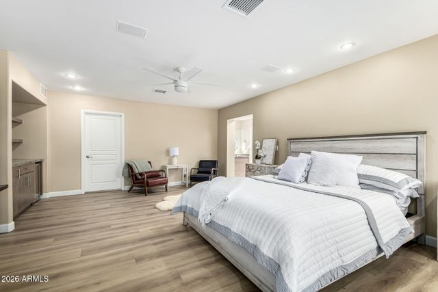 11832 N OAKHURST Way, Scottsdale, AZ 85254