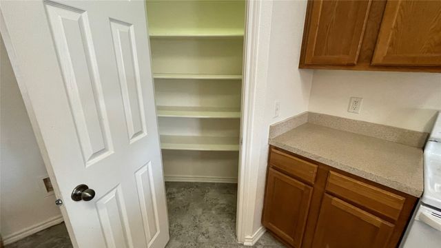 921 Simon Drive, Cedar Hill, TX 75104