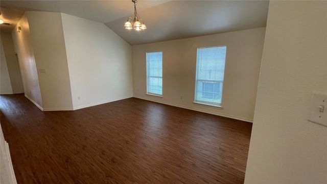 921 Simon Drive, Cedar Hill, TX 75104