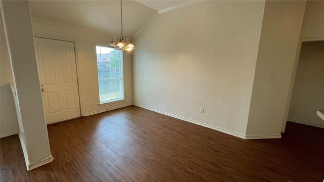 921 Simon Drive, Cedar Hill, TX 75104
