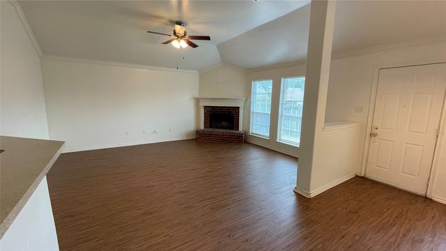 921 Simon Drive, Cedar Hill, TX 75104