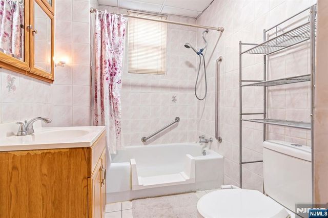 73-75 Knickerbocker Avenue, Paterson, NJ 07503