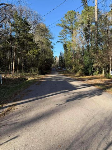 15737 Aspen Drive, Montgomery, TX 77356