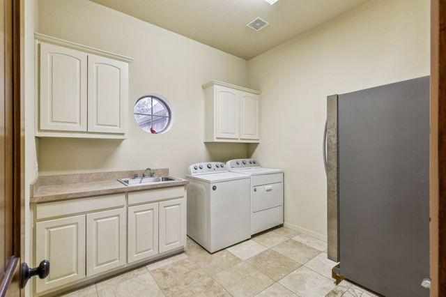 271 Dennis Bailey Lane, Heath, TX 75032