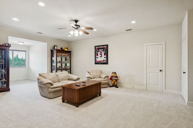 271 Dennis Bailey Lane, Heath, TX 75032