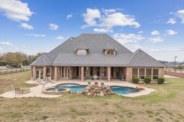 271 Dennis Bailey Lane, Heath, TX 75032