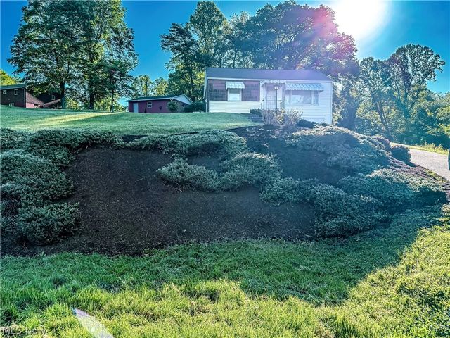 3567 williamstown Pike, Williamstown, WV 26187