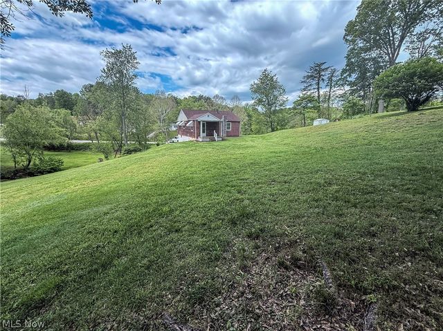 3567 williamstown Pike, Williamstown, WV 26187