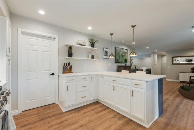 2700 Abbey Road, Oklahoma City, OK 73120
