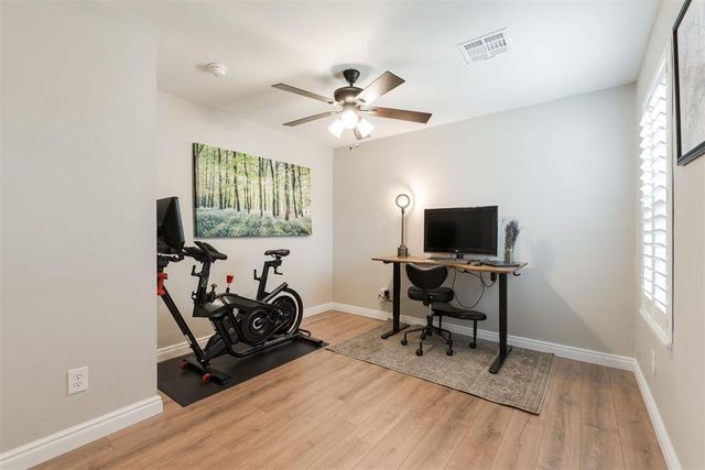 2700 Abbey Road, Oklahoma City, OK 73120