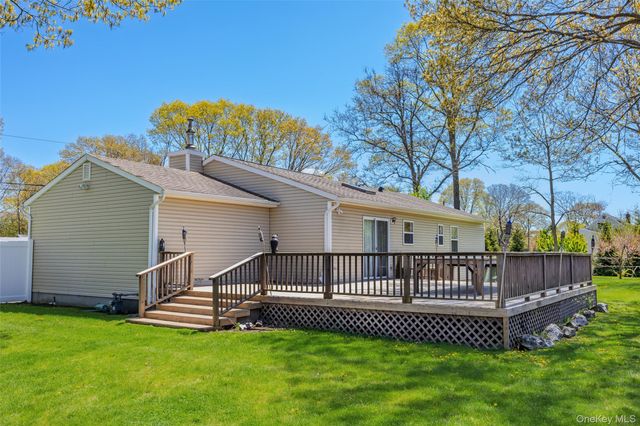 405 Puritan Drive, Yaphank, NY 11967
