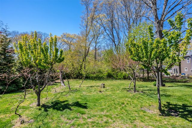 405 Puritan Drive, Yaphank, NY 11967