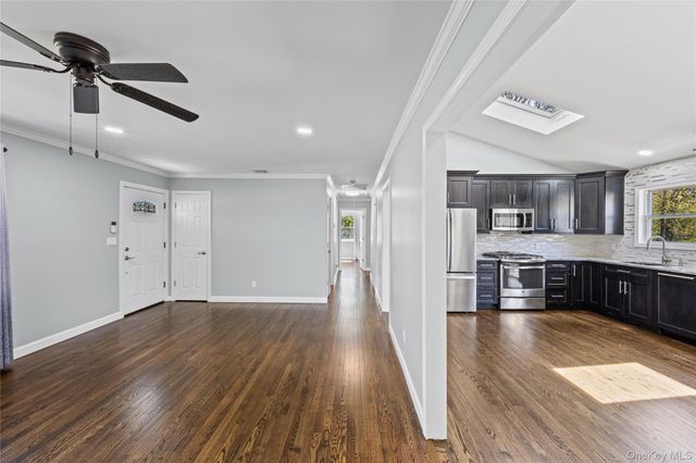 405 Puritan Drive, Yaphank, NY 11967